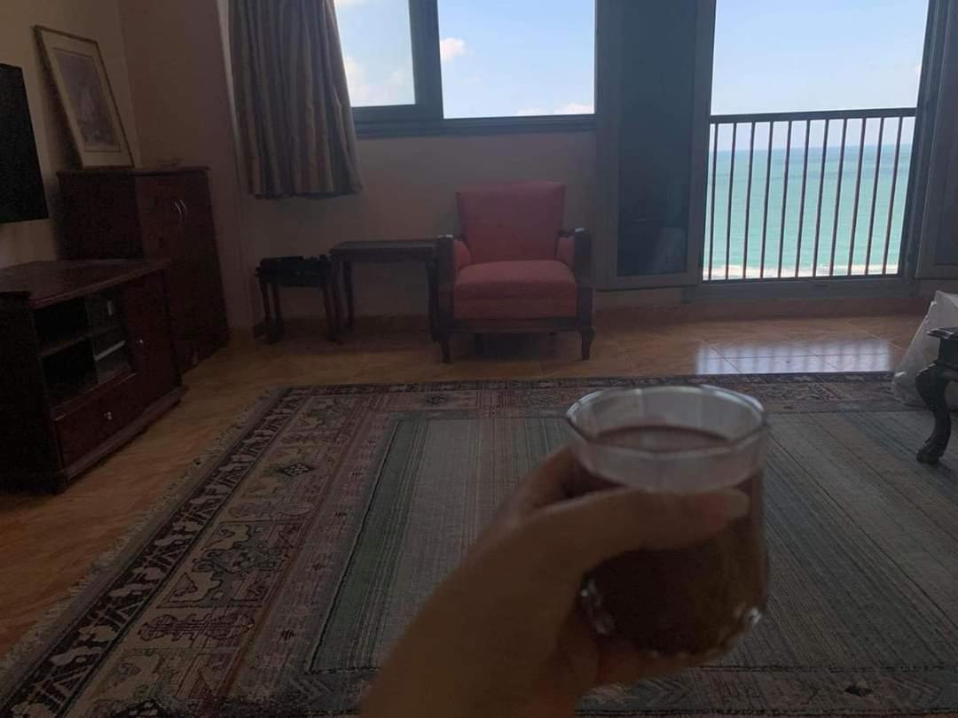 Panoramic Sea View Zamzm Flat Miami Family زمزم بانورما بشاطئ ميامي - الاسكندرية صف اول مباشر علي بحر - عائلات فقط Apartment Alexandria