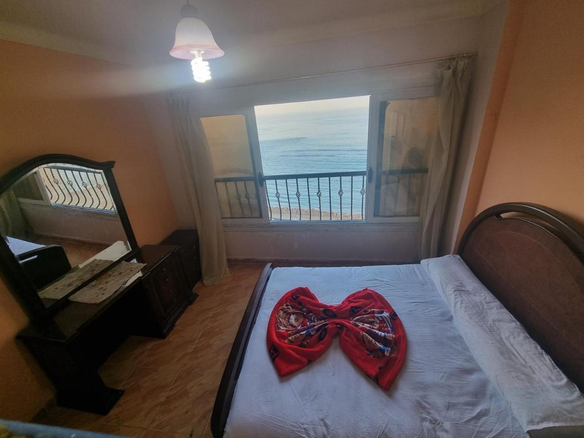 Panoramic Sea View Zamzm Flat Miami Family زمزم بانورما بشاطئ ميامي - الاسكندرية صف اول مباشر علي بحر - عائلات فقط Apartment