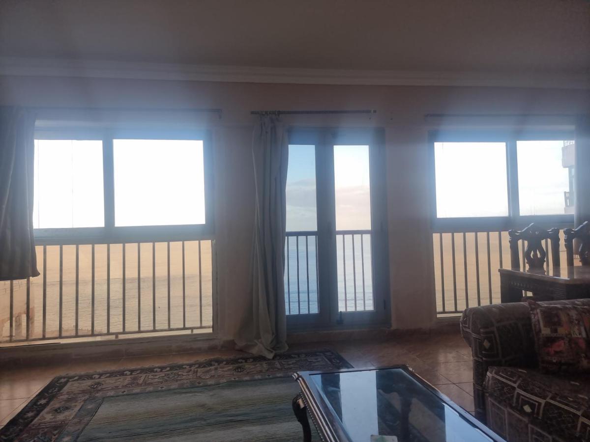Panoramic Sea View Zamzm Flat Miami Family زمزم بانورما بشاطئ ميامي - الاسكندرية صف اول مباشر علي بحر - عائلات فقط Apartment