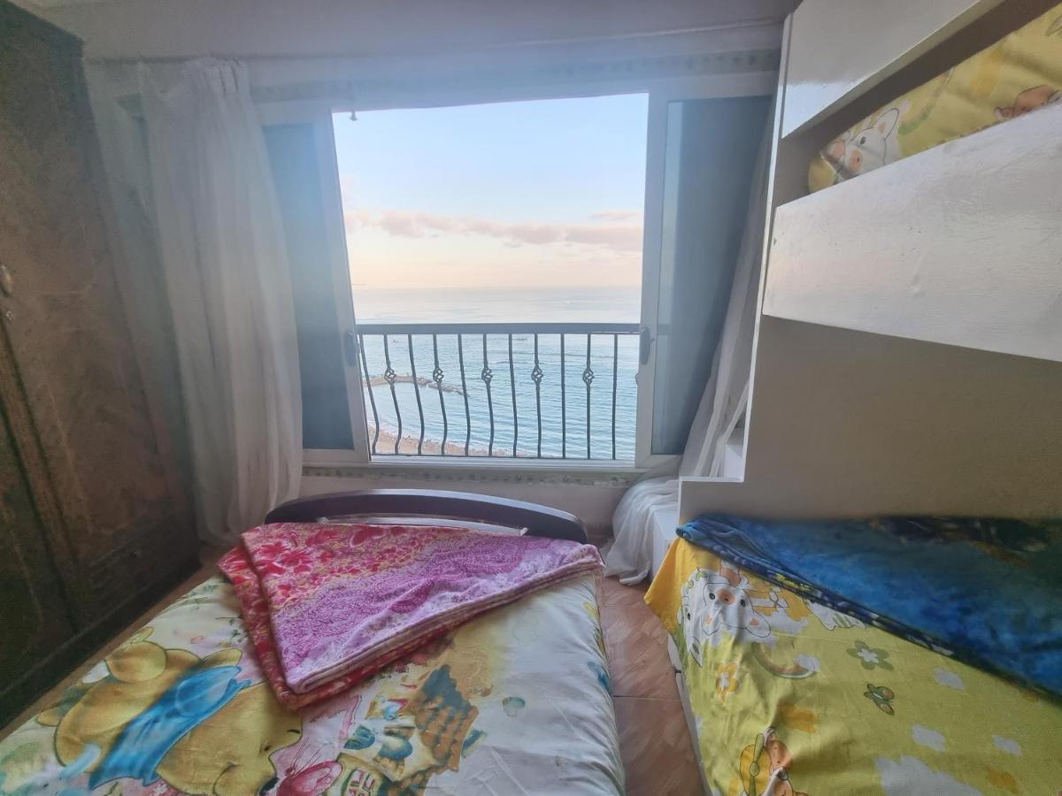 Panoramic Sea View Zamzm Flat Miami Family زمزم بانورما بشاطئ ميامي - الاسكندرية صف اول مباشر علي بحر - عائلات فقط Apartmán *