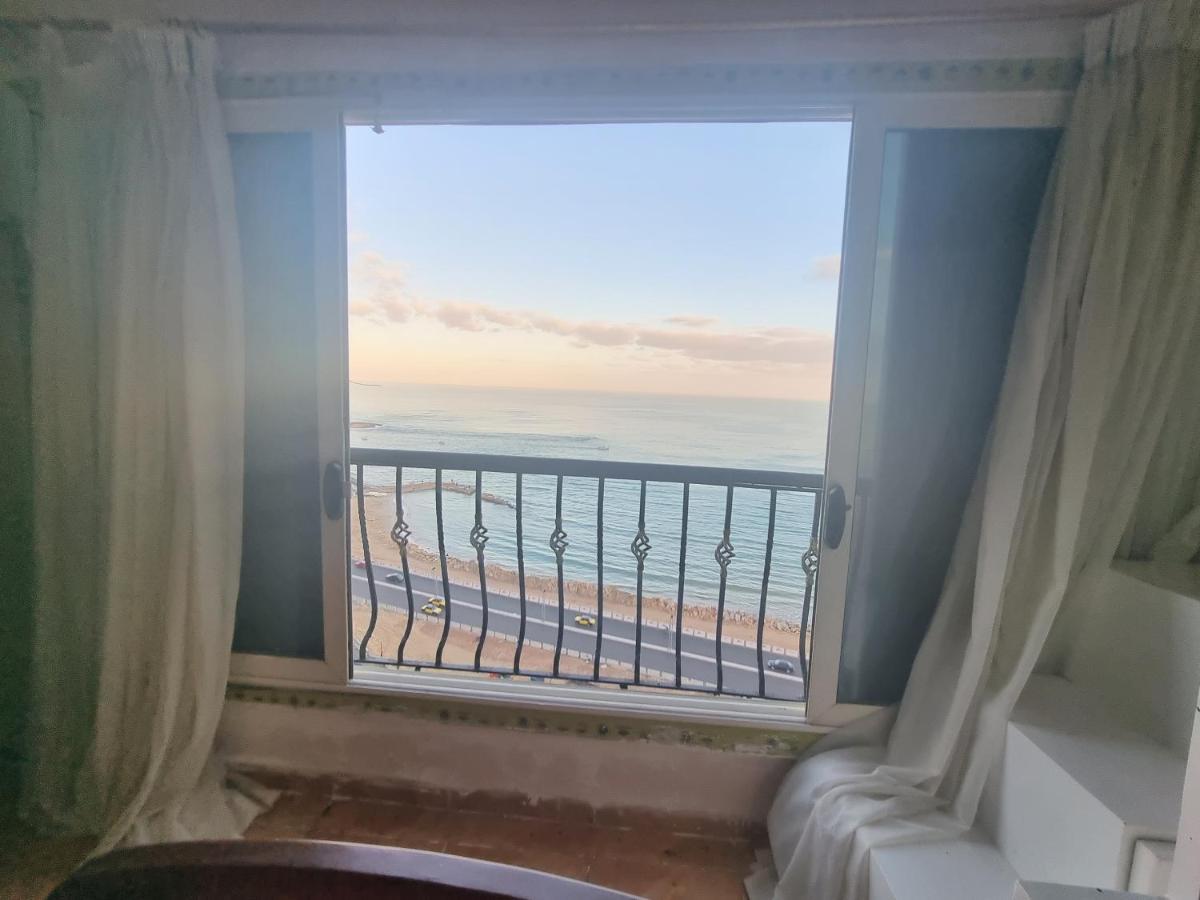 Apartment Panoramic Sea View Zamzm Flat Miami Family زمزم بانورما بشاطئ ميامي - الاسكندرية صف اول مباشر علي بحر - عائلات فقط *