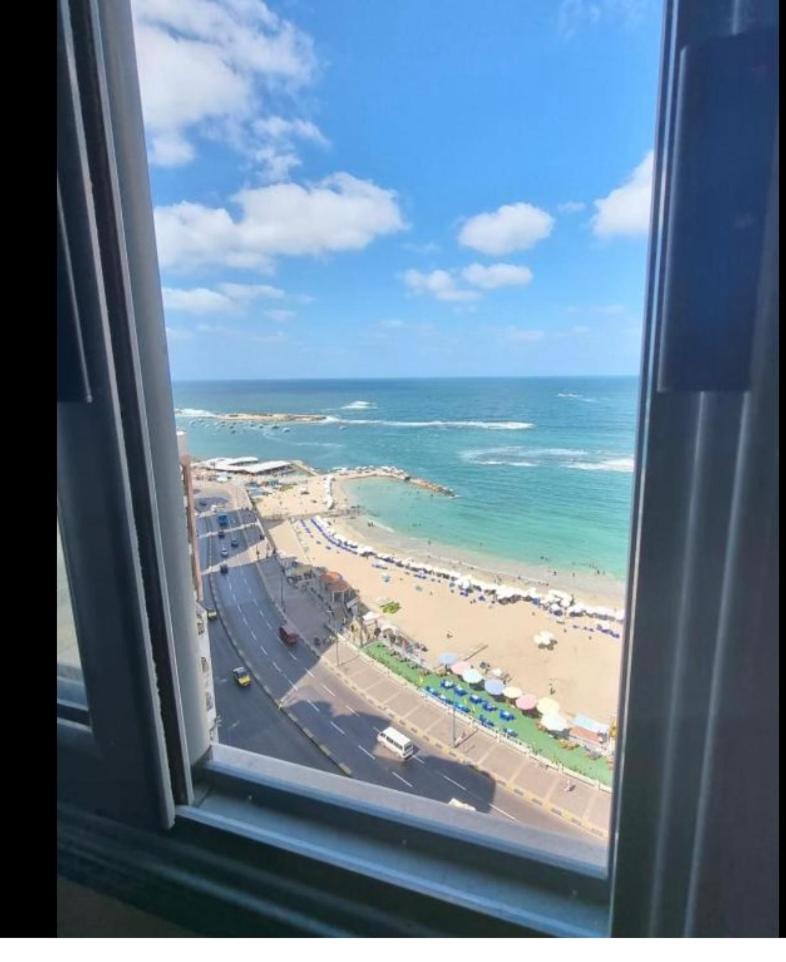 Apartment Panoramic Sea View Zamzm Flat Miami Family زمزم بانورما بشاطئ ميامي - الاسكندرية صف اول مباشر علي بحر - عائلات فقط *