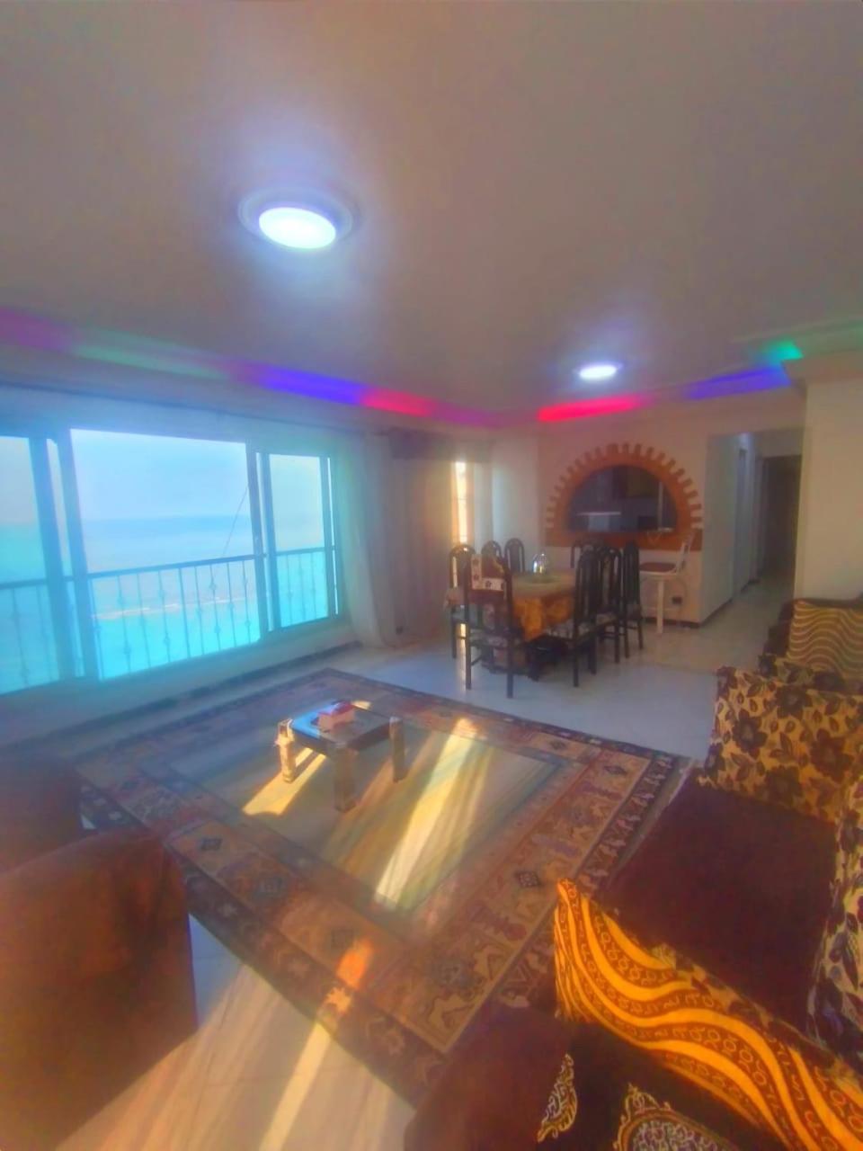 Apartment Panoramic Sea View Zamzm Flat Miami Family زمزم بانورما بشاطئ ميامي - الاسكندرية صف اول مباشر علي بحر - عائلات فقط *